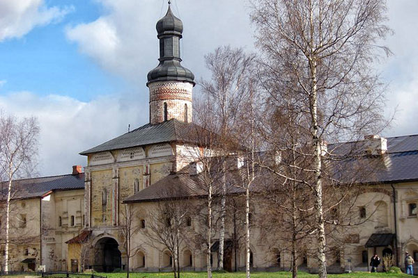 Монастырь в Кириллове